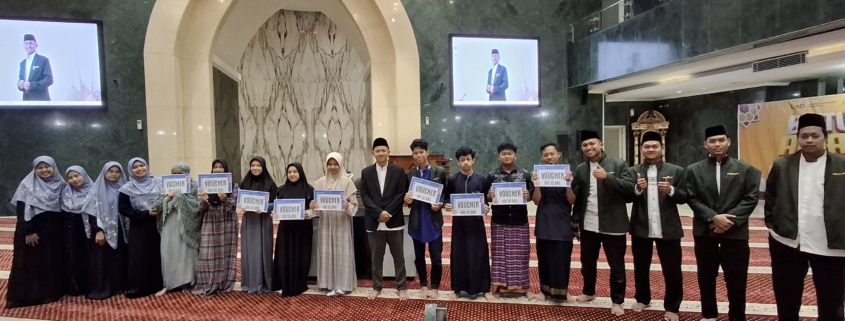 foto bersama penutupan kegiatan bahasa persada